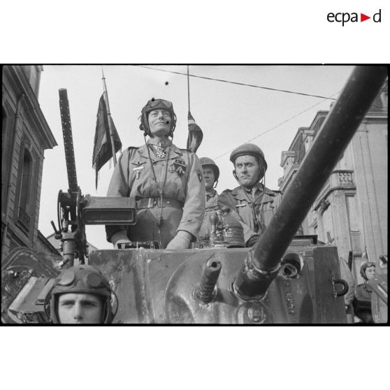 Bataille d'Alsace : Cérémonie célébrant la libération de Colmar. (7/13) [description provisoire]