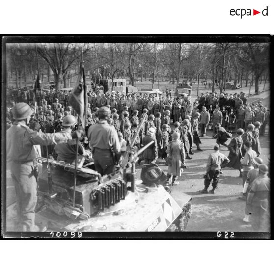 Bataille d'Alsace : Cérémonie célébrant la libération de Colmar. (8/13) [description provisoire]