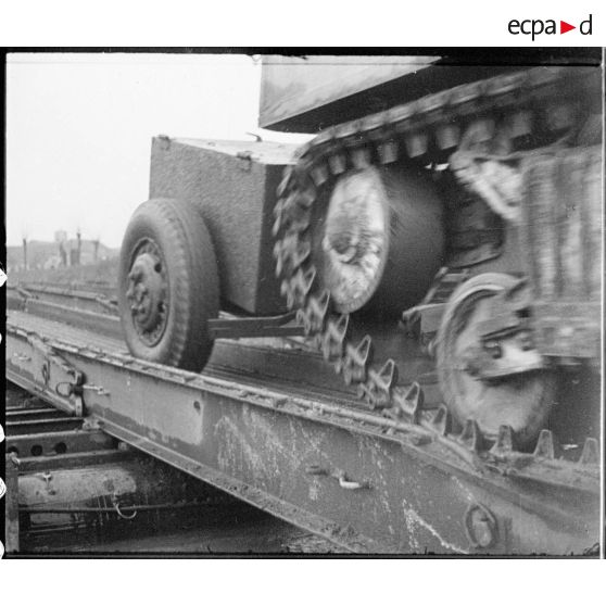 Franchissement de l'Ill à Sand par le GTL, 31 janvier 1945. [description provisoire]