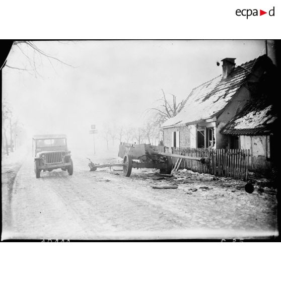 Offensive du CC 6 de la 5e DB dans le secteur de Jebsheim. [description provisoire]