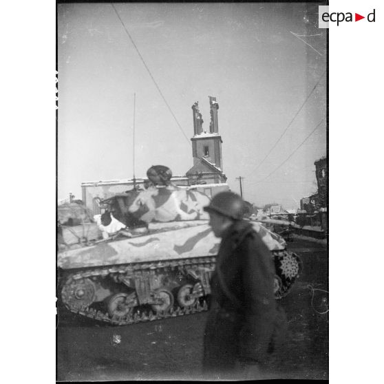 Offensive du CC 6 de la 5e DB dans le secteur de Jebsheim. [description provisoire]