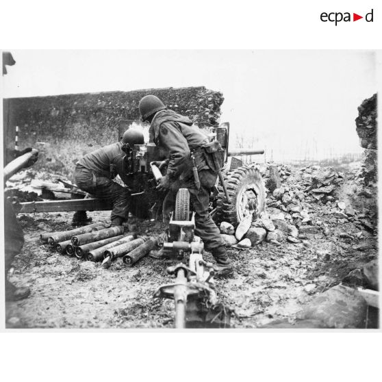 Offensive du CC 6 de la 5e DB dans le secteur de Jebsheim. [description provisoire]