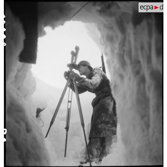 Avec la Division alpine. [description provisoire]