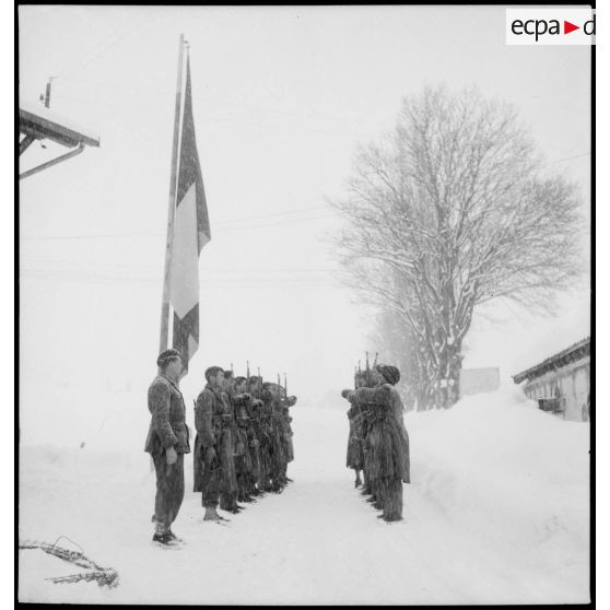 Avec la Division alpine. [description provisoire]