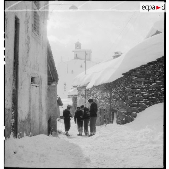 Avec la Division alpine. [description provisoire]