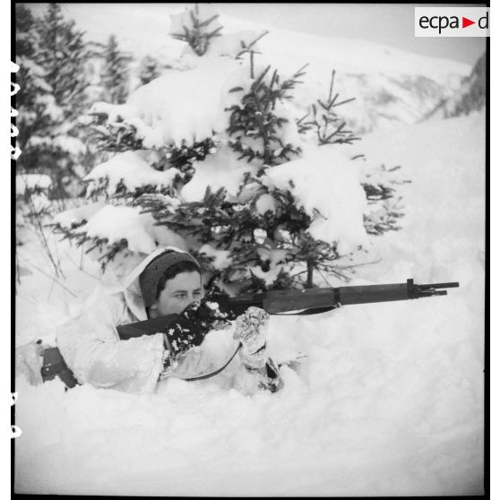 Avec la Division alpine. [description provisoire]