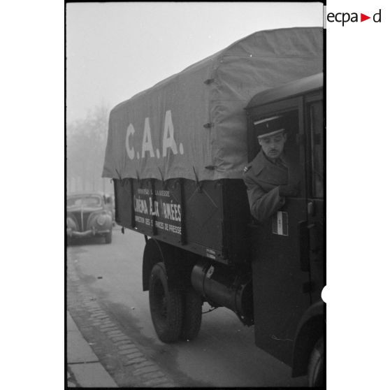 Le Cinéma aux armées. [description provisoire]