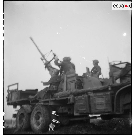 Bataille d'Alsace : Un poste sanitaire de la 2e DB en Alsace. [description provisoire]