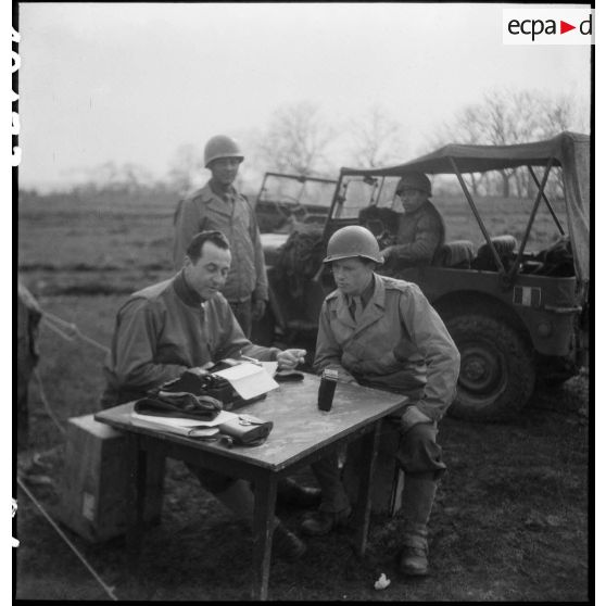 Poste sanitaire du 13e bataillon médical (BM 13) de la 2e division blindée (2e DB). [description provisoire]