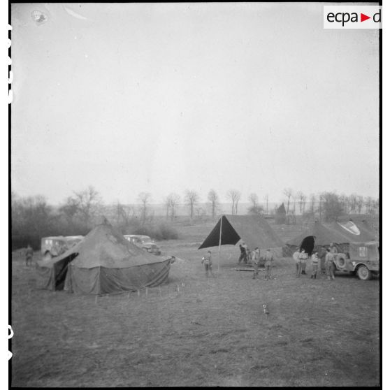 Bataille d'Alsace : Un poste sanitaire de la 2e DB en Alsace. [description provisoire]