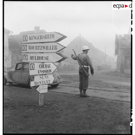 Détachement de circulation routière (DCR) : orientation aux carrefours, villes et villages…, des convois militaires. [description provisoire]