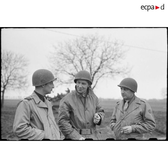 Reporter militaire du SCA. [description provisoire]