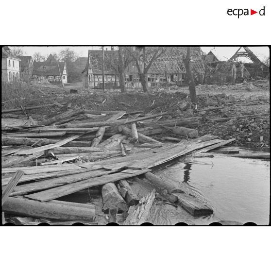 Arrivée des forces alliées à Scheibenhardt. [description provisoire]