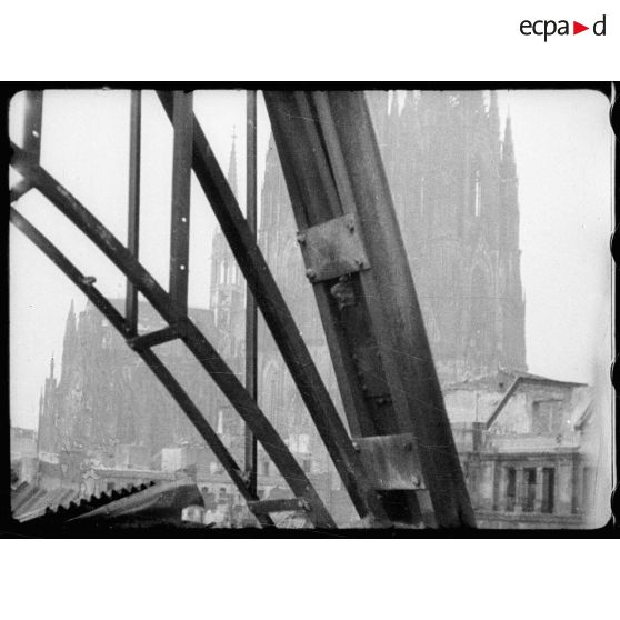 La cathédrale de Cologne. [description provisoire]