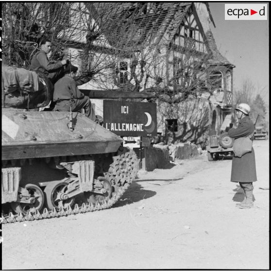 Le 7e RCA à Neu-Lauterbourg. [description provisoire]