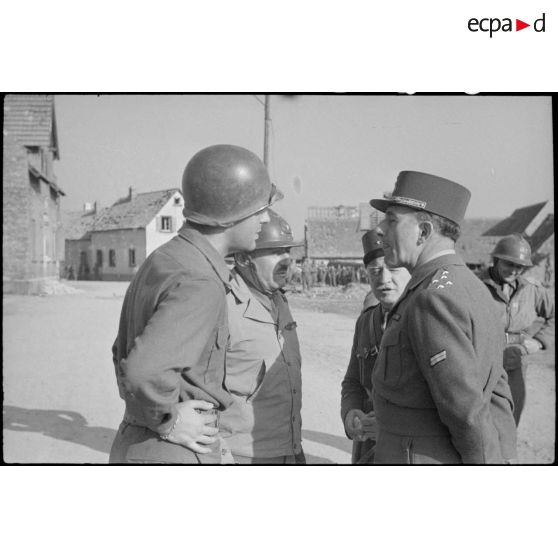 Prise d'armes à Scheibenhardt. [description provisoire]