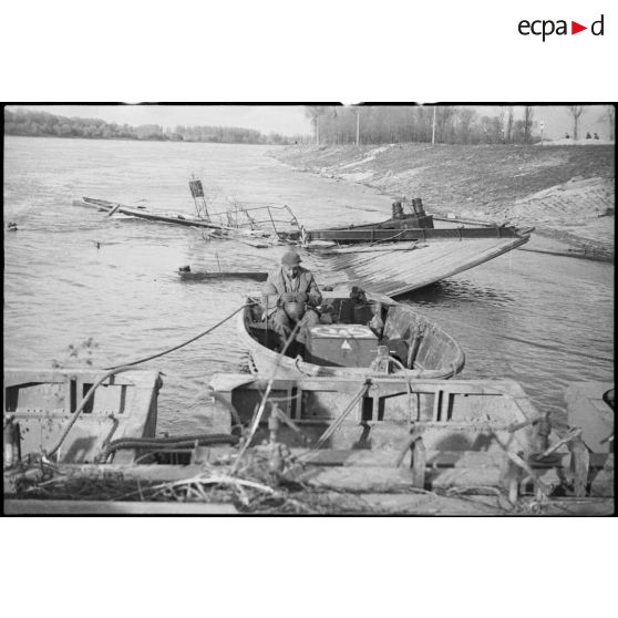 Pontonnier du Génie. [description provisoire]