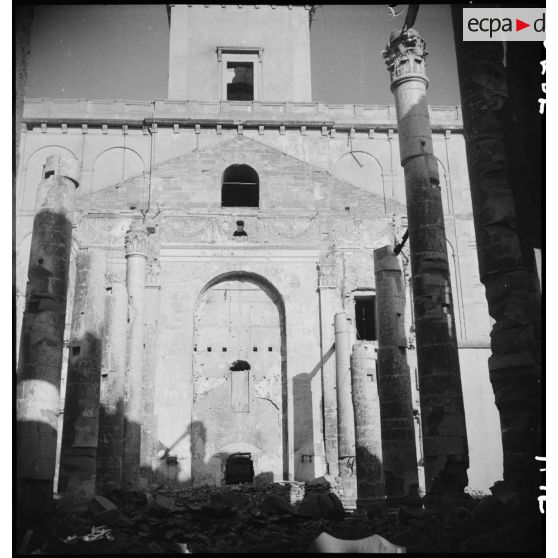 Karlsruhe en ruine. [description provisoire]