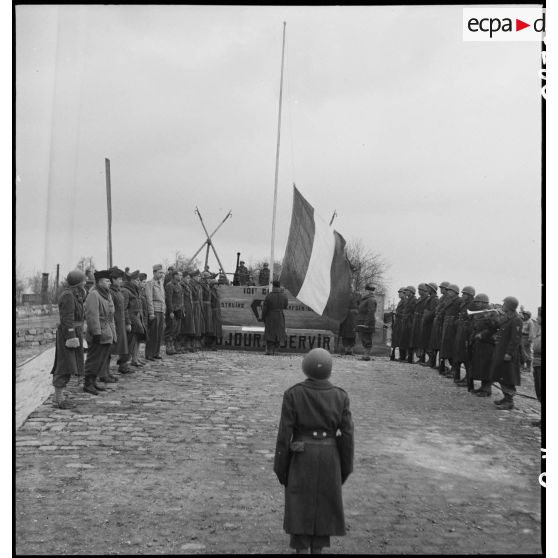 Cérémonie des couleurs à Spire. [description provisoire]
