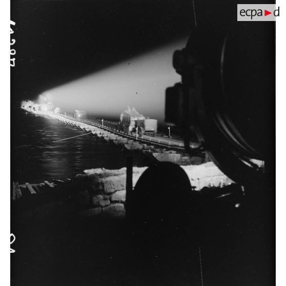 De nuit, pont sur le Rhin à Spire. [description provisoire]