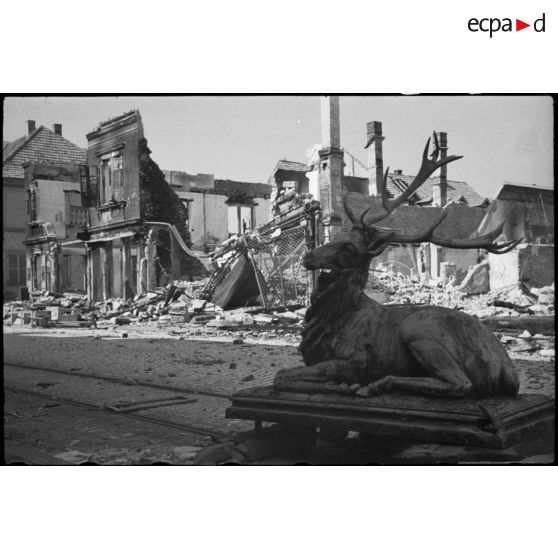 La ville de Kehl en ruine. [description provisoire]