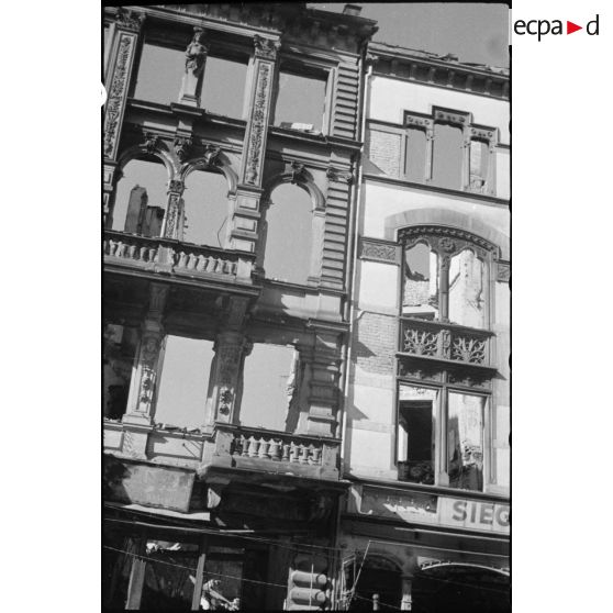 La ville de Karlsruhe en ruine. [description provisoire]