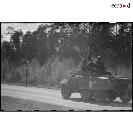 Automitrailleuse du 2e RD. [description provisoire]