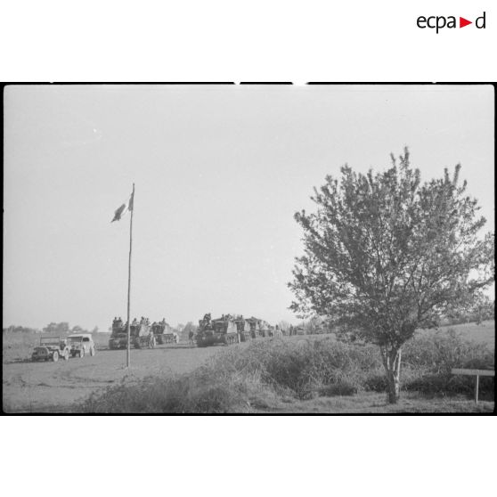 canons automoteurs de la 31e batterie du 64e RADB [description provisoire]