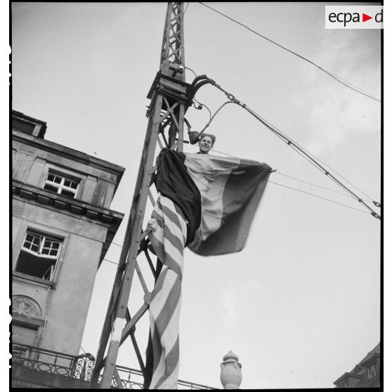 Scène de liesse dans Karlsruhe. [description provisoire]