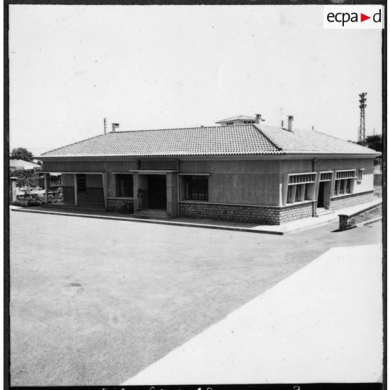 Réalisation du Génie militaire à l'école militaire d'Infanterie de Cherchell. Poste de police.