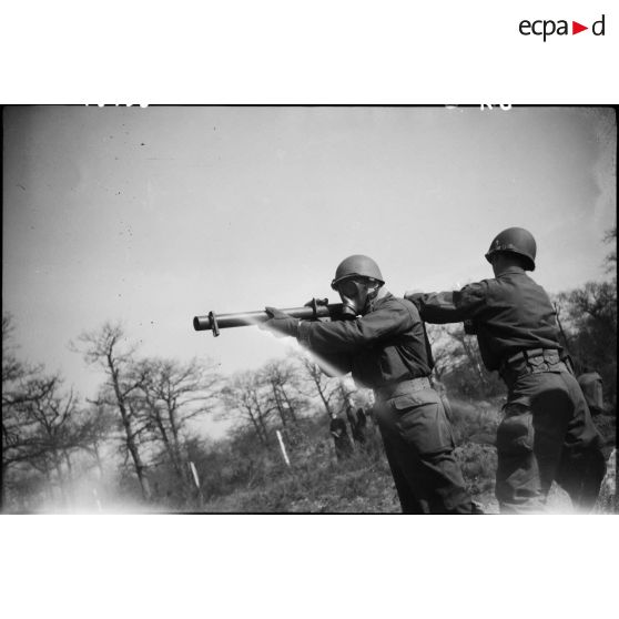 Instruction sur lance-roquette (bazooka). [description provisoire]