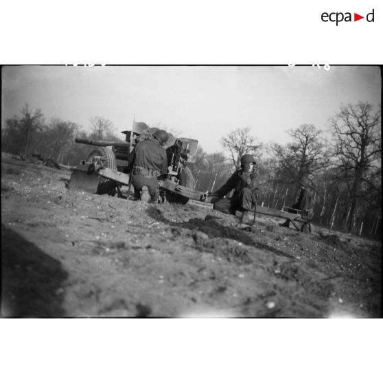 Instruction sur canon de 57 mm antichars. [description provisoire]