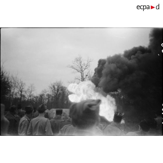 Instruction lance-flammes. [description provisoire]