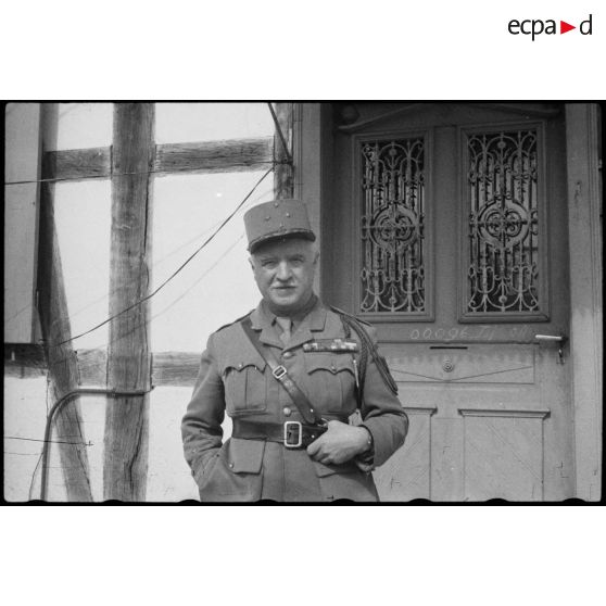 Portrait du général de Monsabert, commandant de la 3e DIA. [description provisoire]