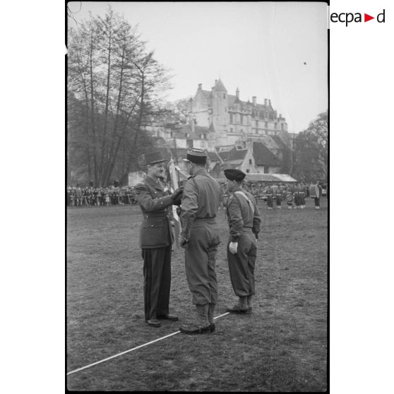 Présentation du drapeau RMT [description provisoire]