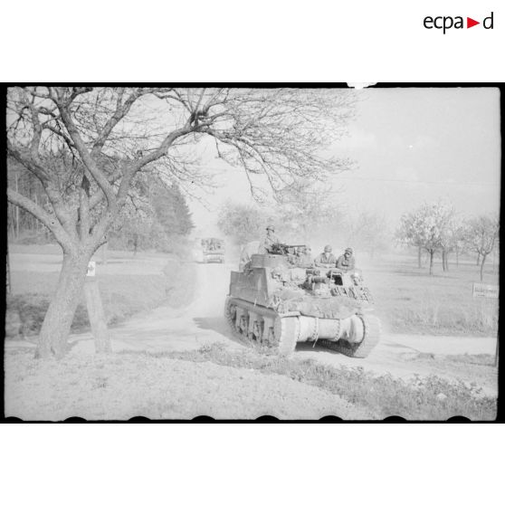 Prise de la ville de Freudestadt - Progression en Forêt Noire. [description provisoire]