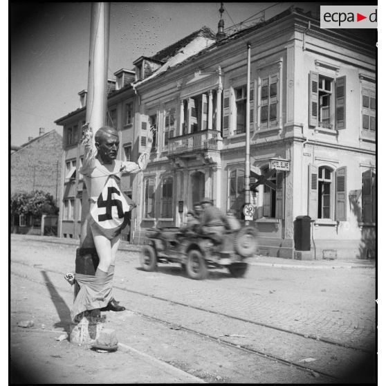 Eléments de la 9e DIC dans Kehl. [description provisoire]