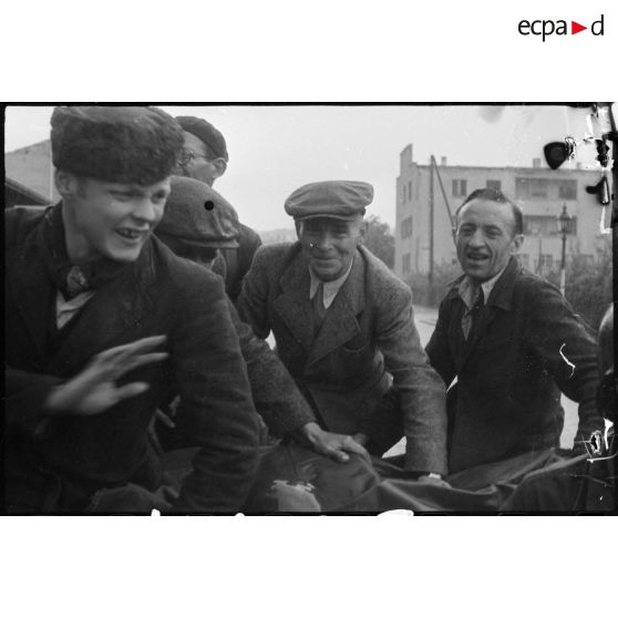 Prisonnier français libéré dans Stuttgart (sous réserves). [description provisoire]