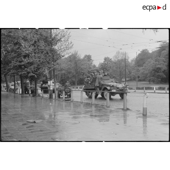 Eléments du CC 6 aux alentours du pont de Cannstatt à Stuttgart. [description provisoire]