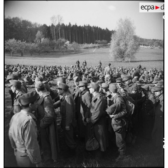 Prisonniers de guerre allemands dans le  Bade-Würtemberg. [description provisoire]
