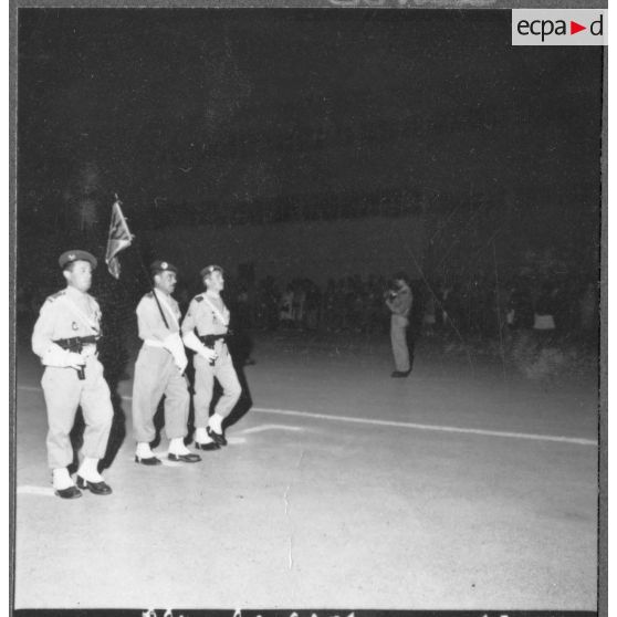 Base maréchal de Lattre d'Aïn Arnat. Défilé pour la cérémonie commémorative de la mort du lieutenant Bernard de Lattre de Tassigny.