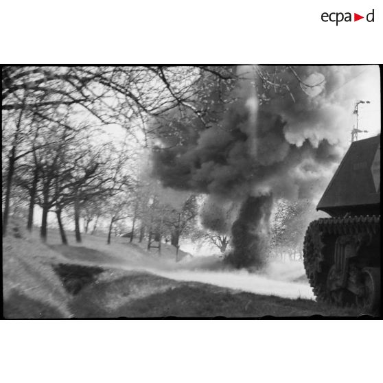 Progression de blindés de la 5e DB vers Stuttgart.