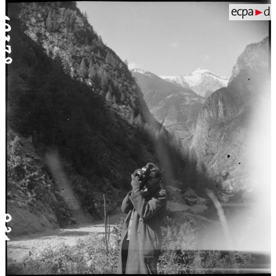 La bataille de l'Authion avec la 1re DFL (Division française libre) : franchissement du col de la Lombarde.