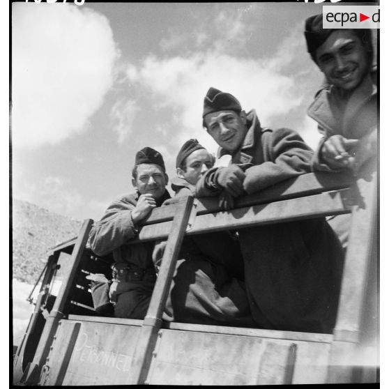 La bataille de l'Authion avec la 1re DFL (Division française libre) :  franchissement du col de la Lombarde.