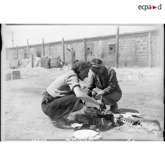 Le camp d'Allach en Bavière, annexe du camp de concentration de Dachau.
