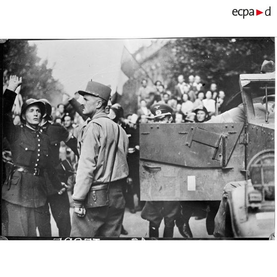 La capitulation de l'armée allemande à Paris. (reproduction)