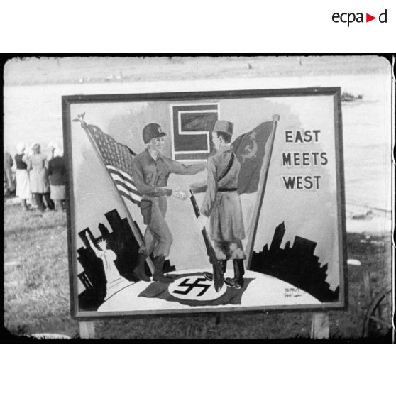 Propagande américaine : l'Est rencontre l'Ouest.