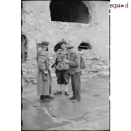 Des goumiers dans Stuttgart.