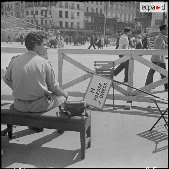 Défilé du 14 juillet 1945  à Paris.