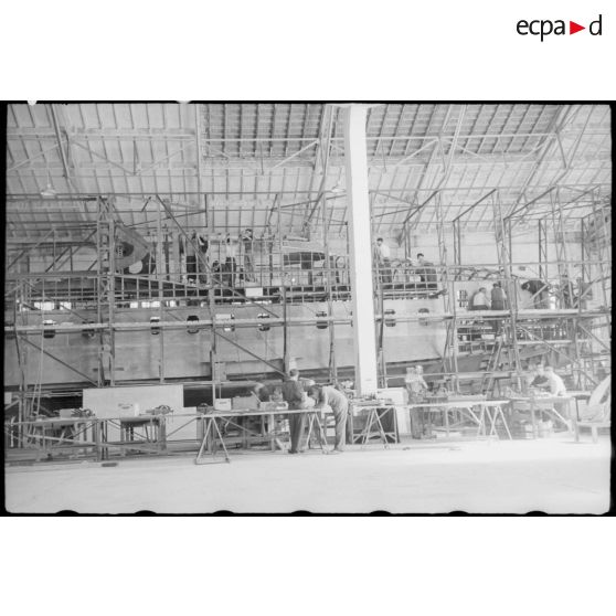 Construction de la coque de l'hydravion géant Laté 631-02.